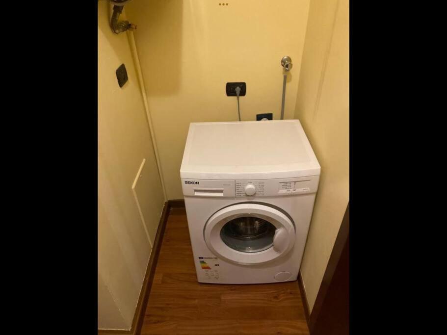 Apartment Center Of Milan Luaran gambar