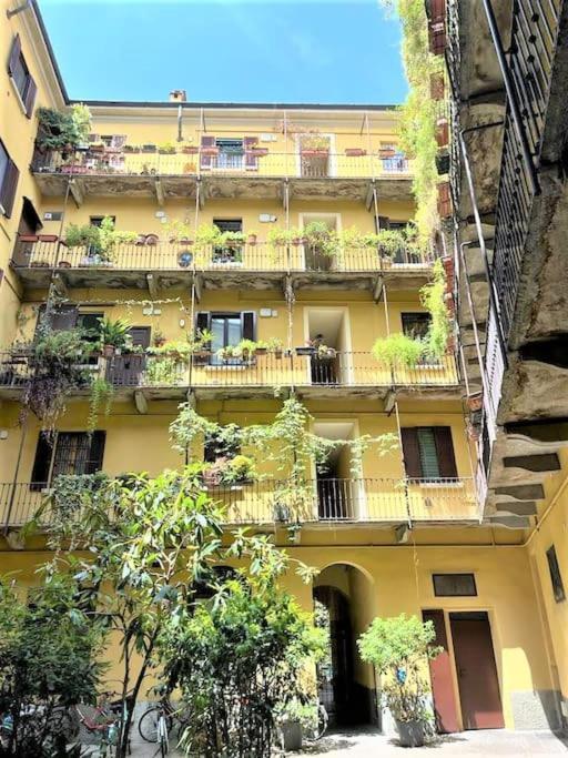 Apartment Center Of Milan Luaran gambar