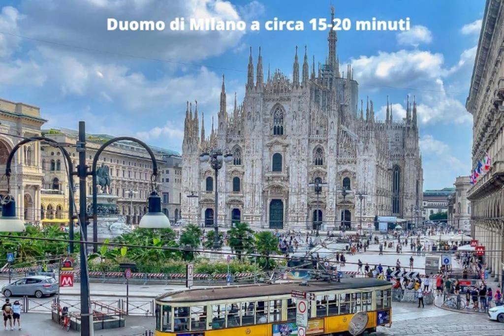 Apartment Center Of Milan Luaran gambar
