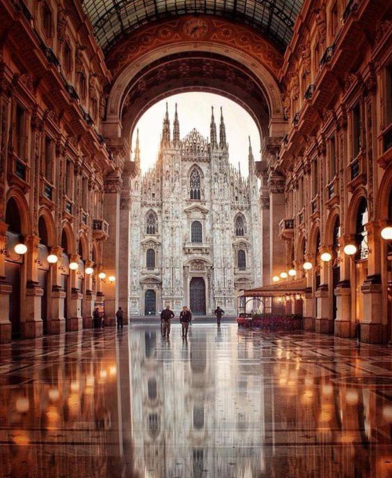 Apartment Center Of Milan Luaran gambar